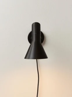 Discount Louis Poulsen Applique murale avec prise secteur AJ Noir