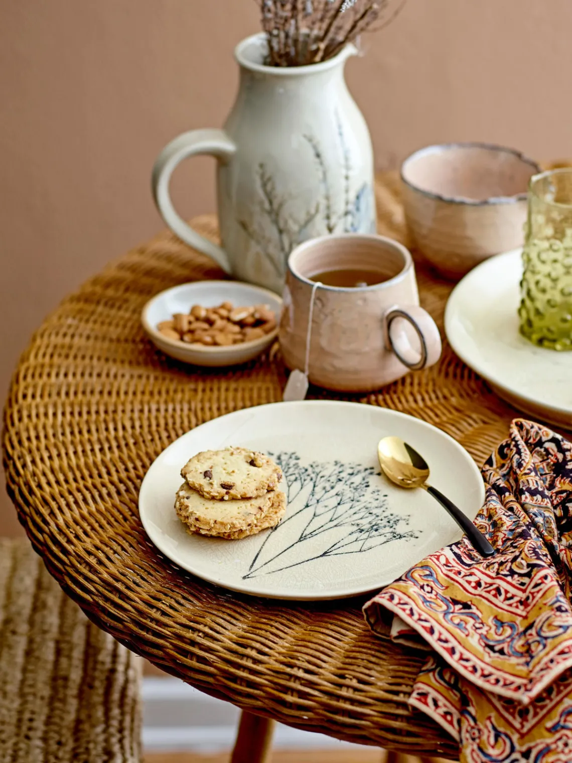 Outlet Bloomingville Assiette à dessert artisanale avec motif botanique Bea