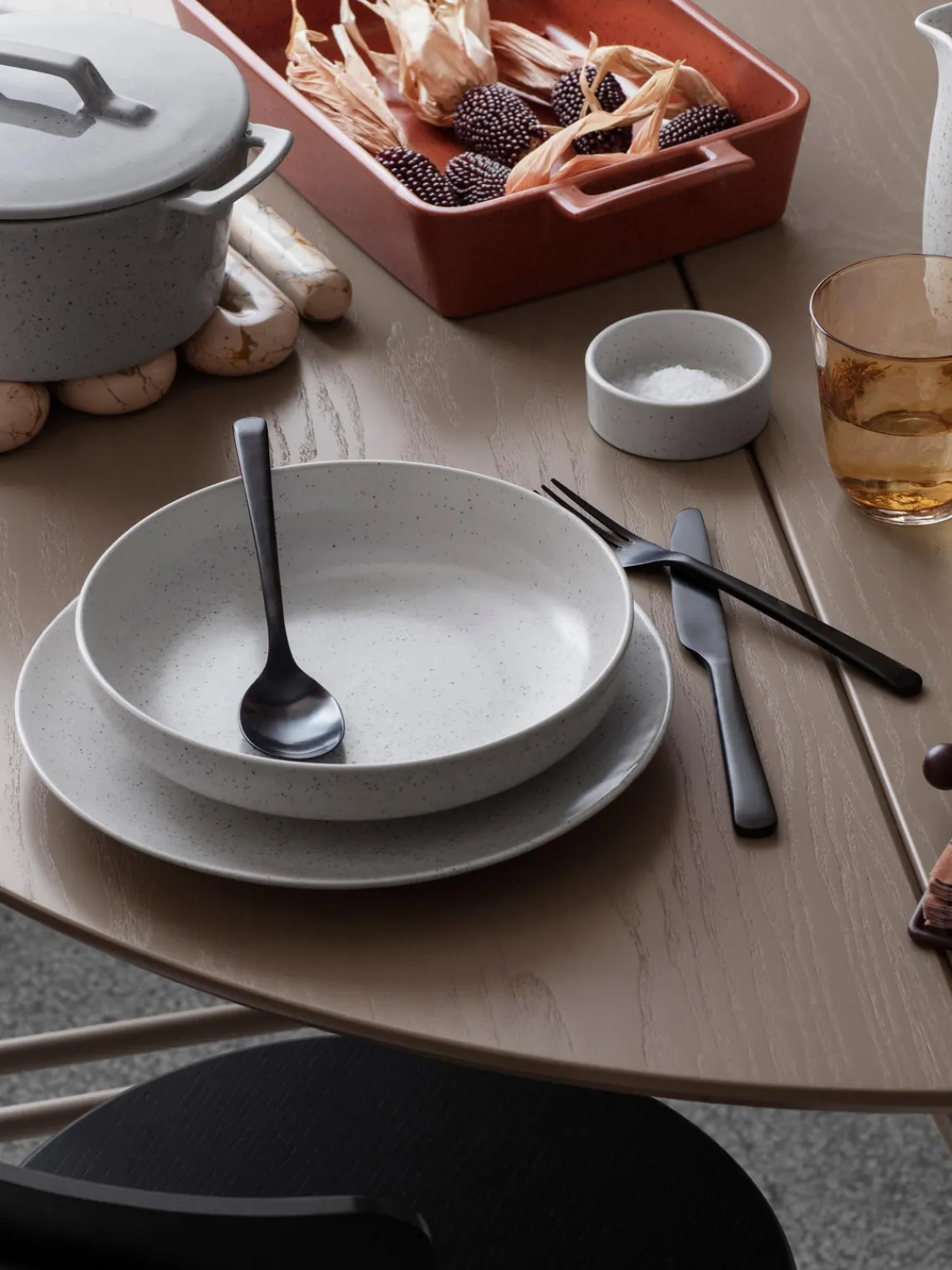 Hot Broste Copenhagen Assiettes plates artisanales Nordic Vanilla, 4 pièces Blanc cassé, chiné