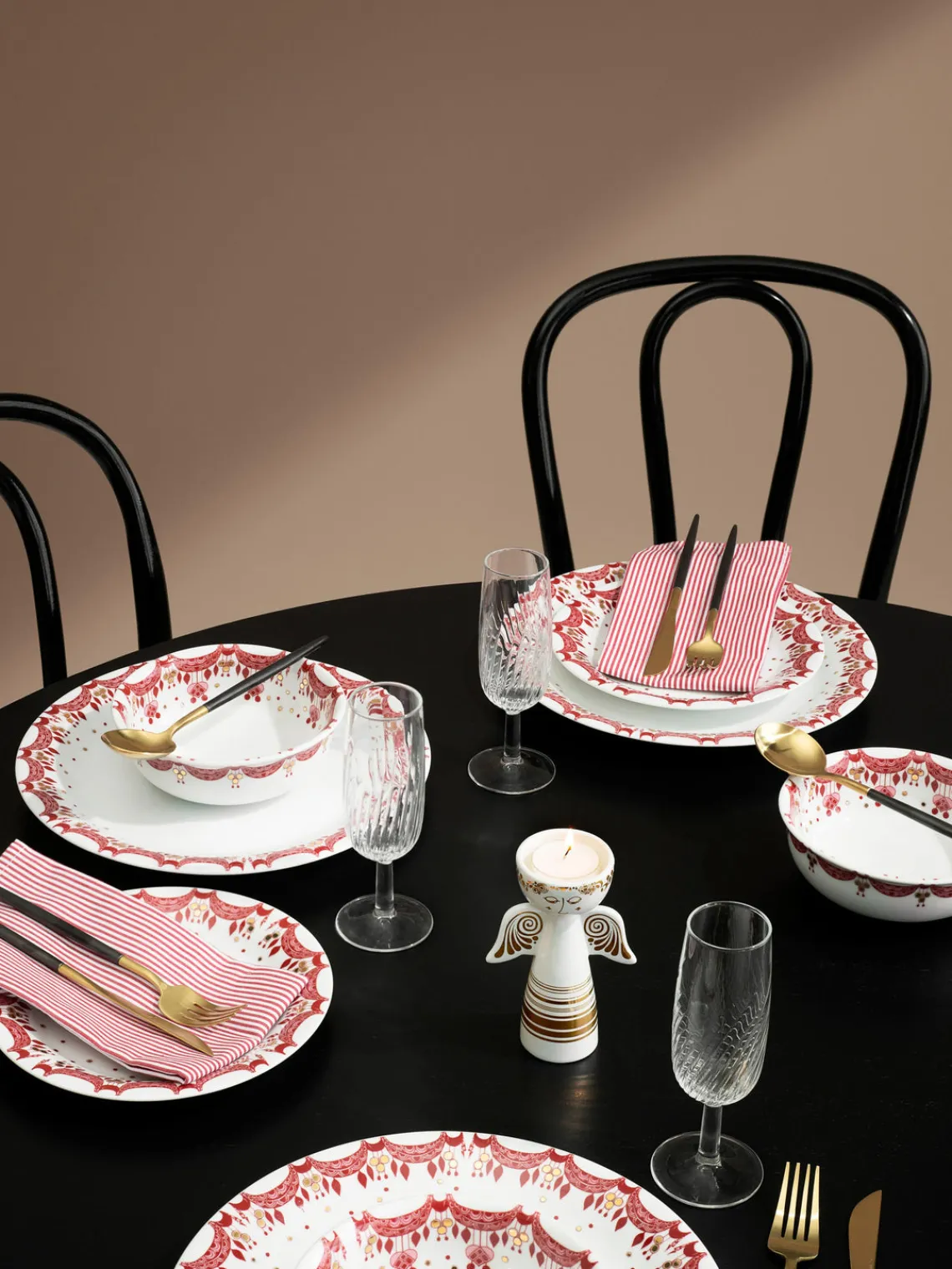 Fashion Bjørn Wiinblad Assiettes plates peintes à la main Guirlande, 4 pièces