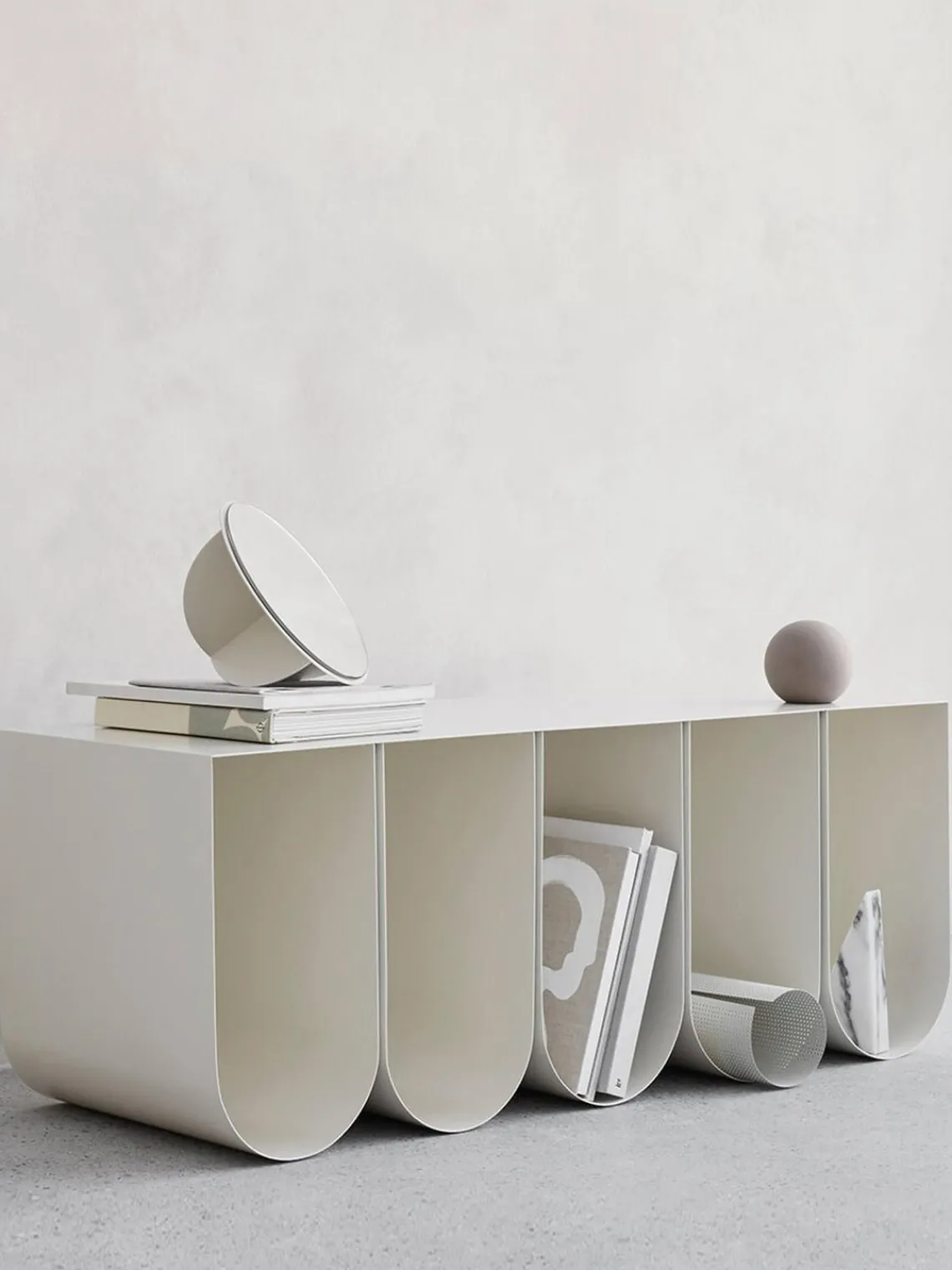 Clearance Kristina Dam Banc en métal Curved Beige clair