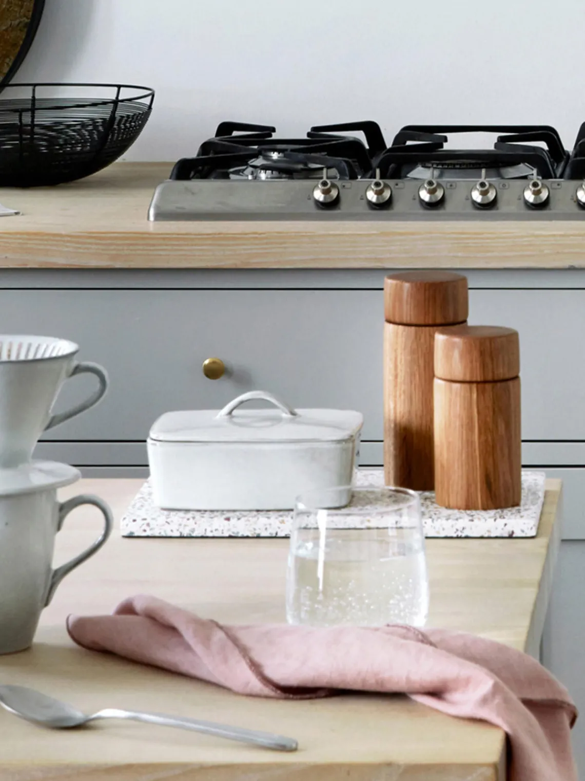 Best Broste Copenhagen Beurrier artisanal Nordic Sand Gris clair, chiné