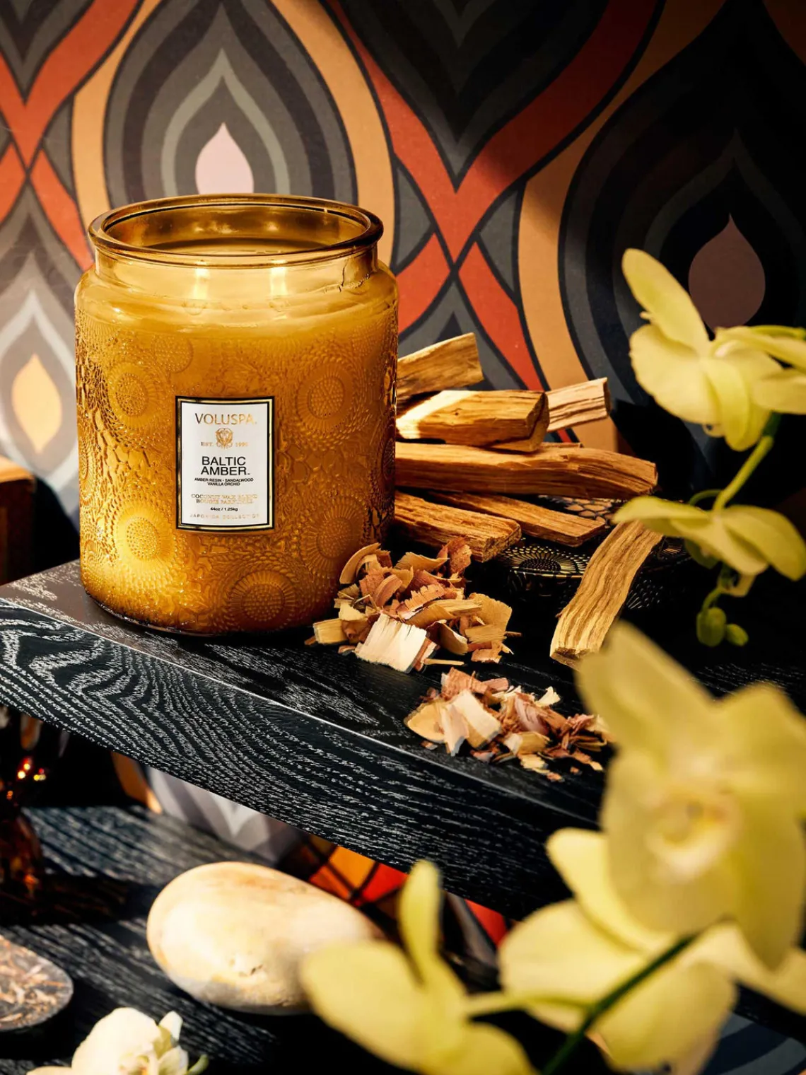 Fashion Voluspa Bougie parfumée artisanale à deux mèches Japonica Collection Résine ambre, bois de santal, cèdre & orchidée vanille