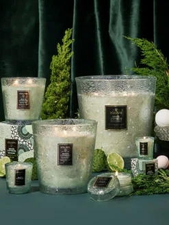 Fashion Voluspa Bougie parfumée artisanale à cinq mèches Japonica Collection (cyprès, baies de genièvre, feuilles de menthe & bois) Cyprès blanc, baies de genièvre, feuilles de menthe & bois
