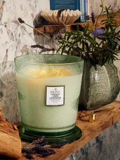 Online Voluspa Bougie parfumée artisanale à cinq mèches Japonica Collection (bois de cade, verveine & lavande) Bois de cade français, verveine & lavande bulgare