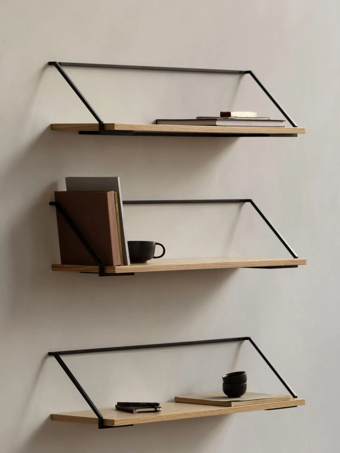 Sale Audo Copenhagen Bureau mural en bois et métal Majorka Bois clair