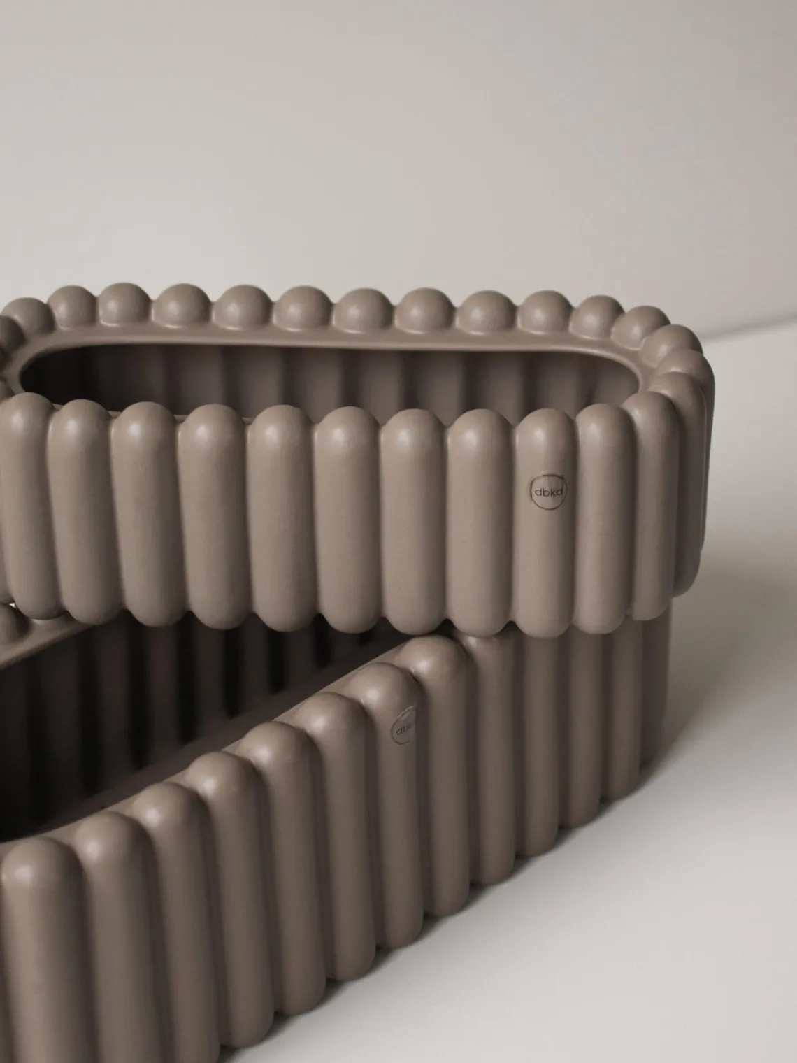 New DBKD Cache-pot Mist, larg. 35 cm Taupe, mat