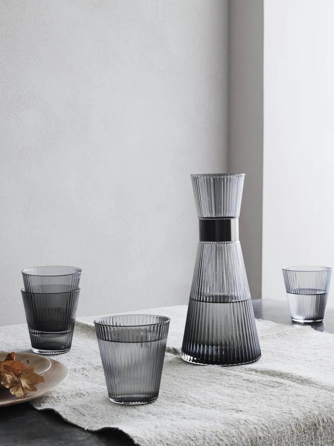 Clearance ROSENDAHL Carafe en verre fumé soufflé bouche Grand Cru, 1 L