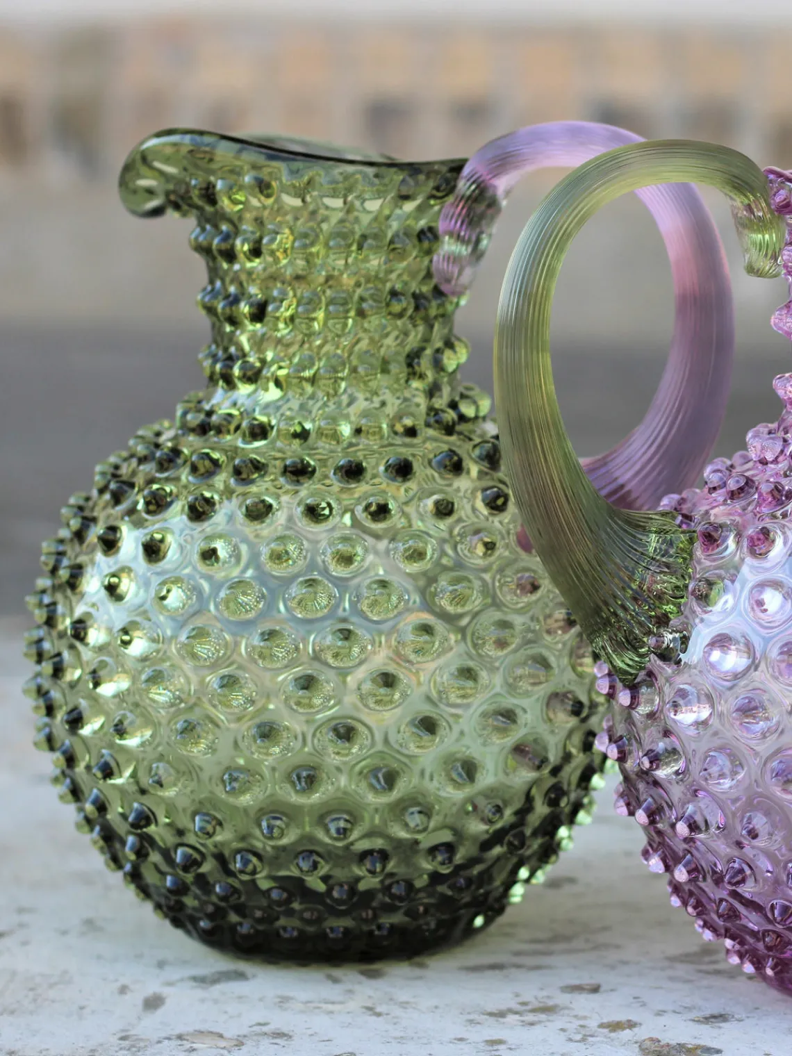 Outlet ANNA VON LIPA Carafe soufflée bouche Hobnail, 2 L Vert olive, lilas, transparent