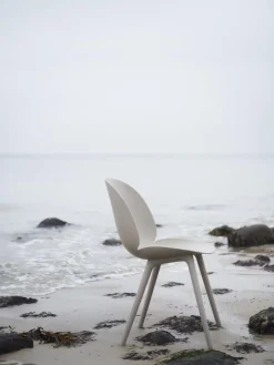 Clearance GUBI Chaise en plastique Beetle Blanc, mat