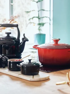 Outlet LE CREUSET Cocotte en céramique Mini Noir