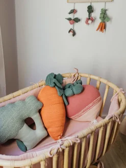 Fashion Lorena Canals Coussin doudou en coton fait main Cathy the Carrot