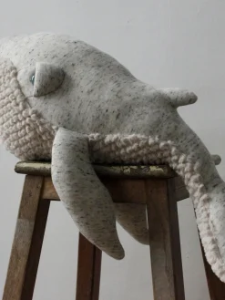 Fashion BigStuffed Coussin peluche artisanal Whale Gris clair, chiné