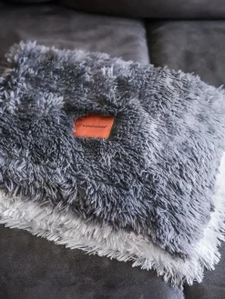 Discount Wahre Tierliebe Couverture pour animaux de compagnie en peluche Fluffy, tailles variées Gris-bleu