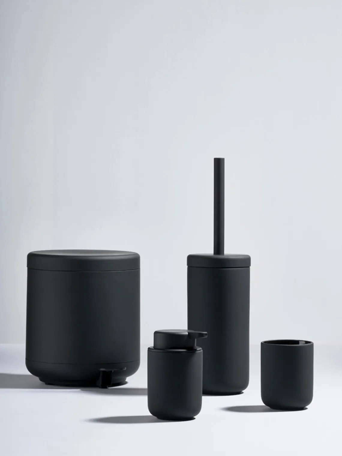 Hot Zone Denmark Distributeur de savon en grès à surface veloutée Ume Noir