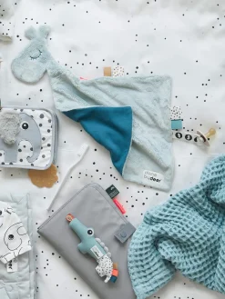Best Done by Deer Doudou pour bébé avec attache-sucette Raffi