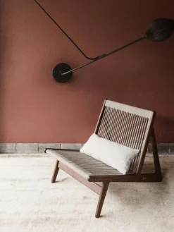 Best GUBI Fauteuil lounge artisanal en noyer avec coussin d'assise MR01 Initial Noyer, beige clair