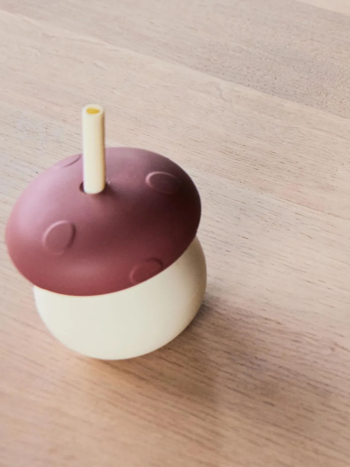 Discount Oyoy Living Design Gobelet avec paille pour enfants Mushroom Beige clair, lie de vin