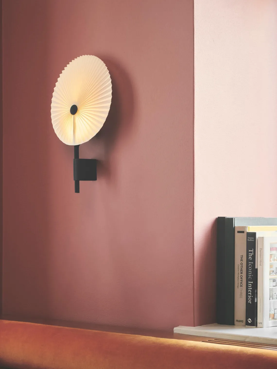 Hot Gejst Grande applique murale LED Liris, intensité lumineuse variable Blanc, noir