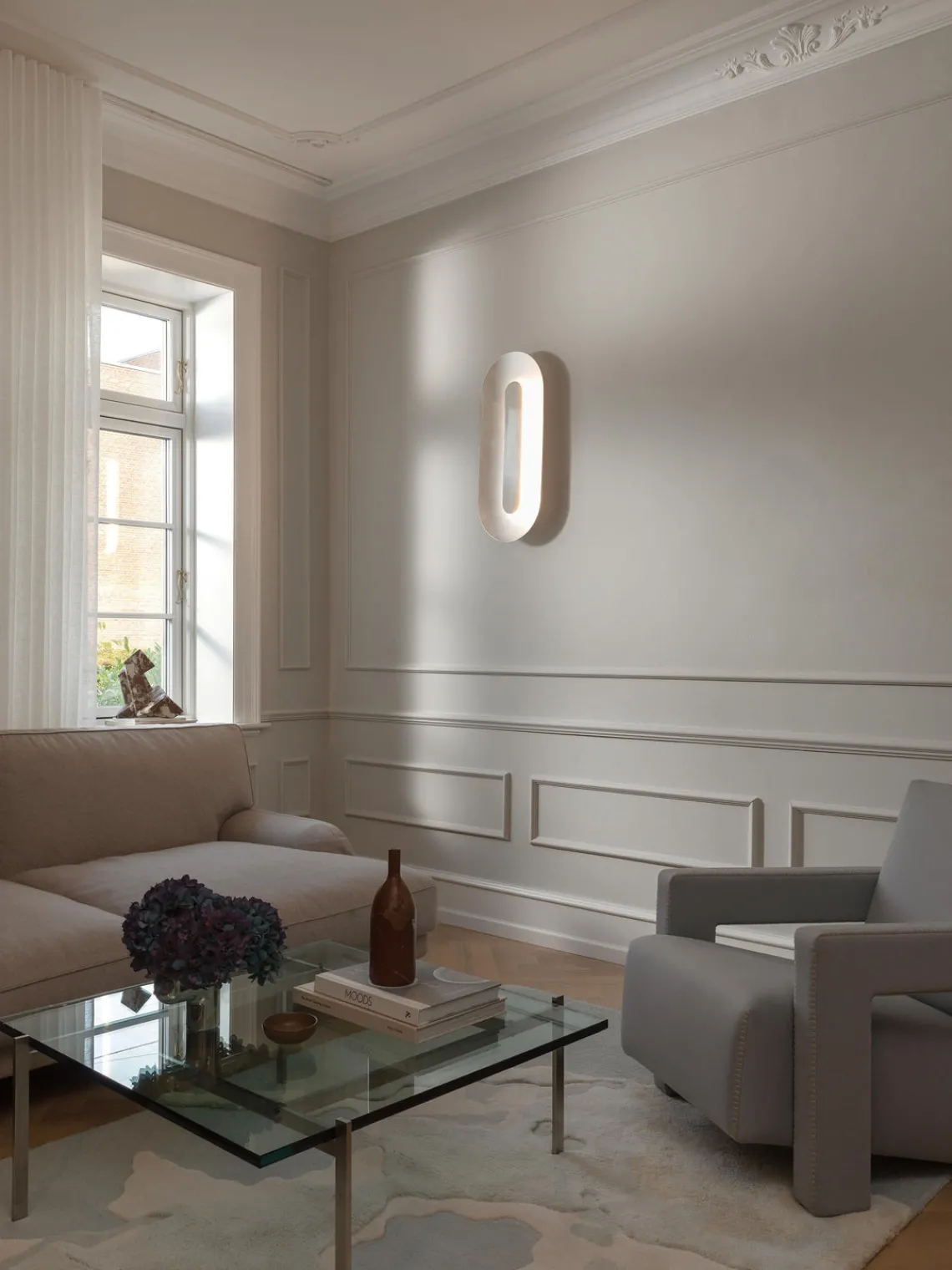 Best Nuura Grande applique murale LED Sasi, intensité lumineuse variable Argenté