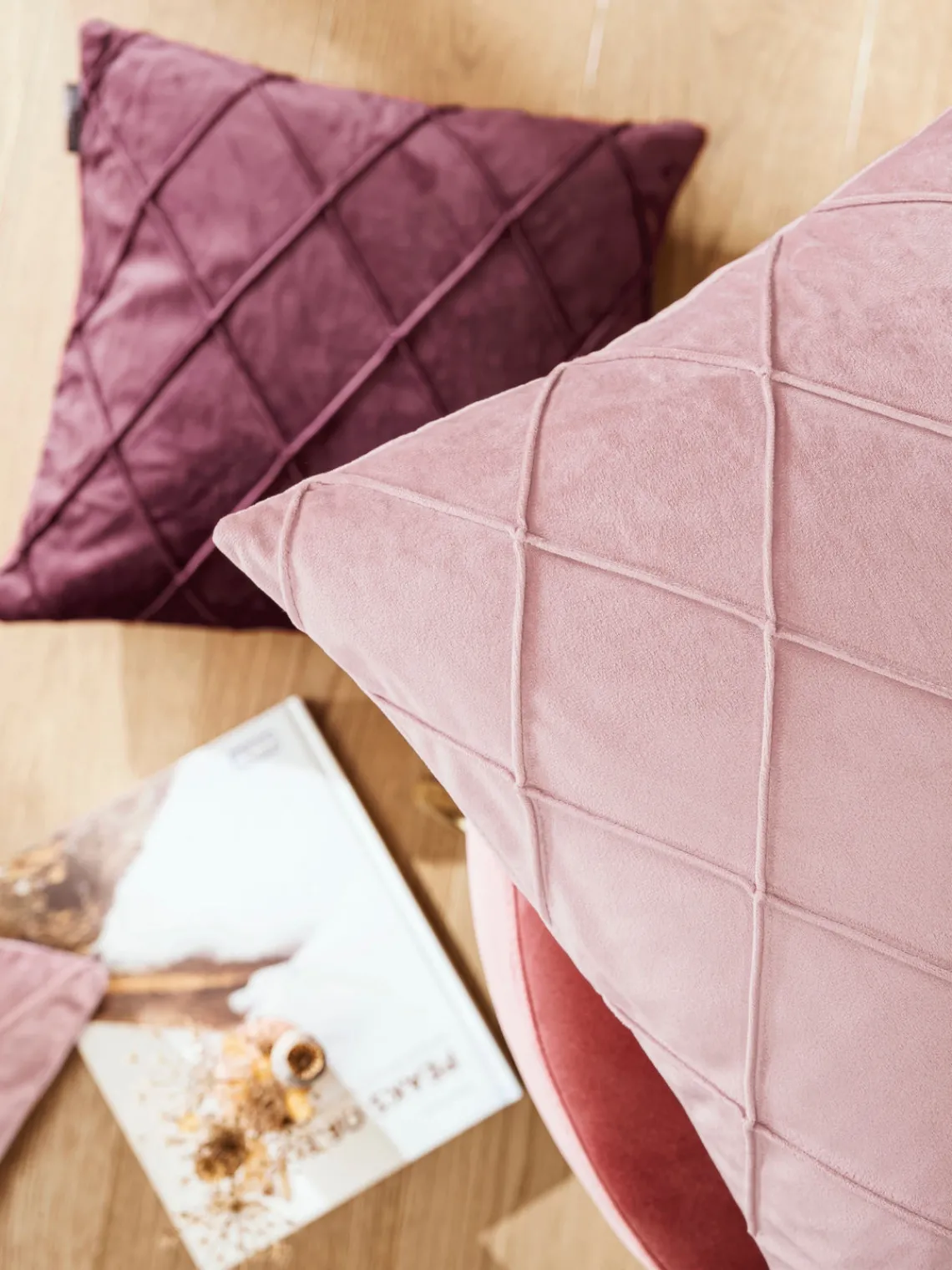 Hot Magma Housse de coussin 40x40 en velours à relief Nobless Lie de vin