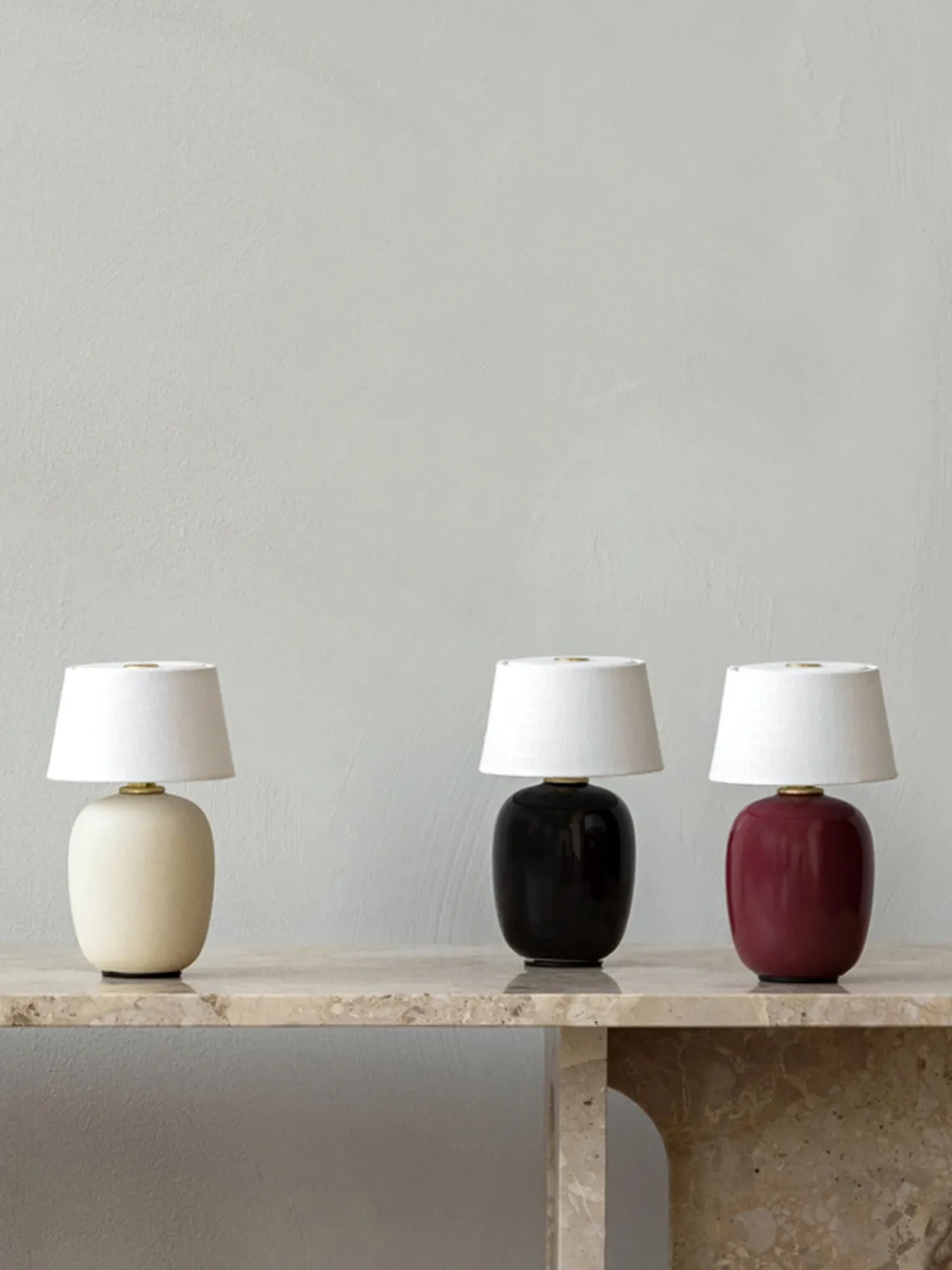Best Audo Copenhagen Lampe à poser avec port USB et intensité variable Torso Blanc, noir