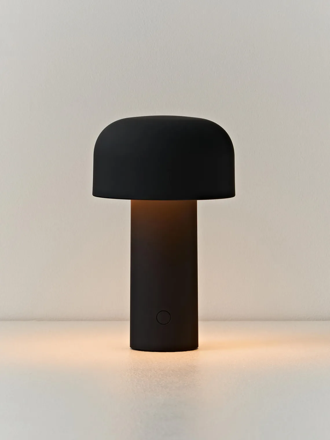 Outlet Flos Lampe à poser LED à intensité variable Bellhop Noir, mat