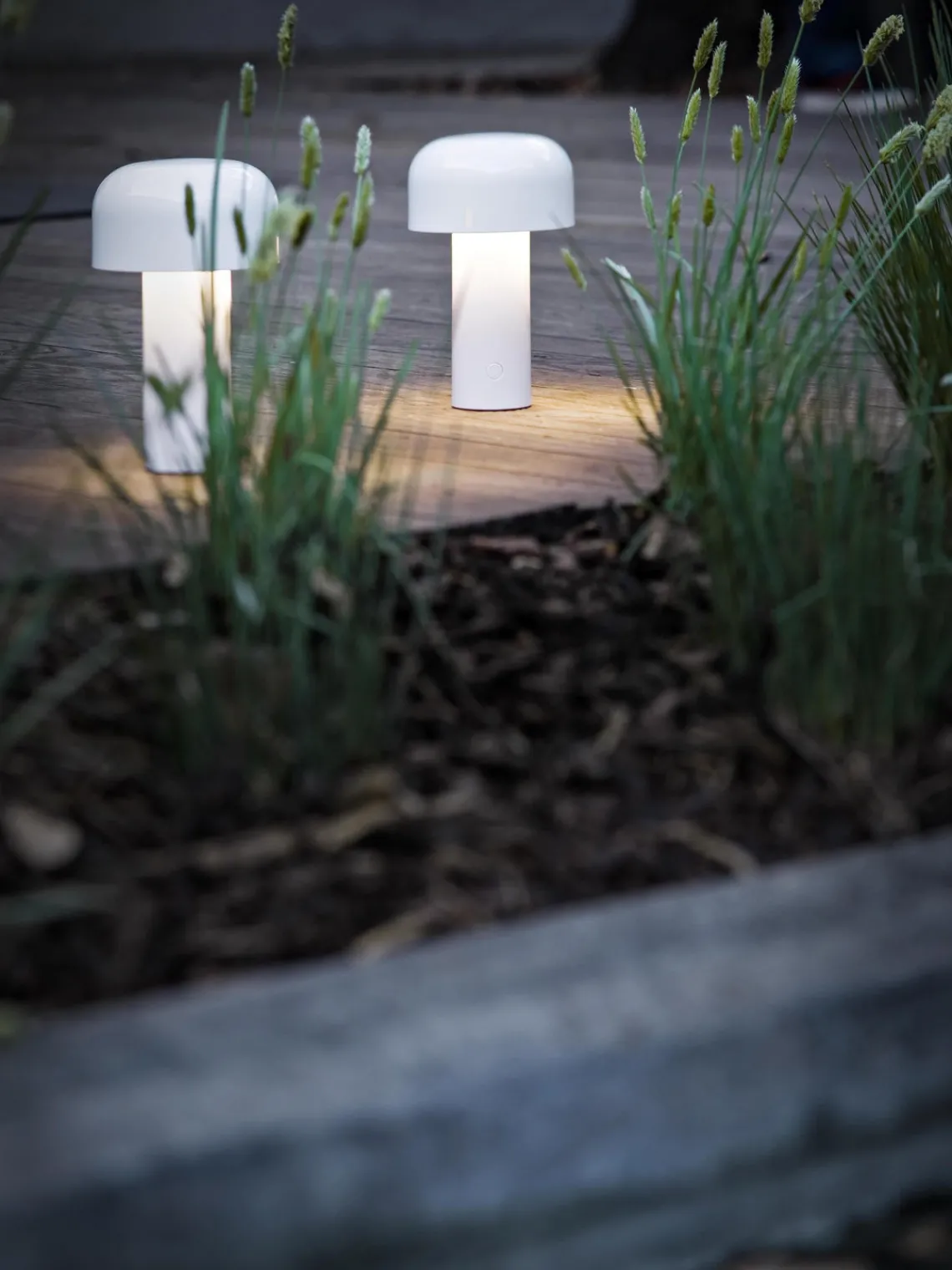Online Flos Lampe à poser LED à intensité variable Bellhop Blanc, haute brillance