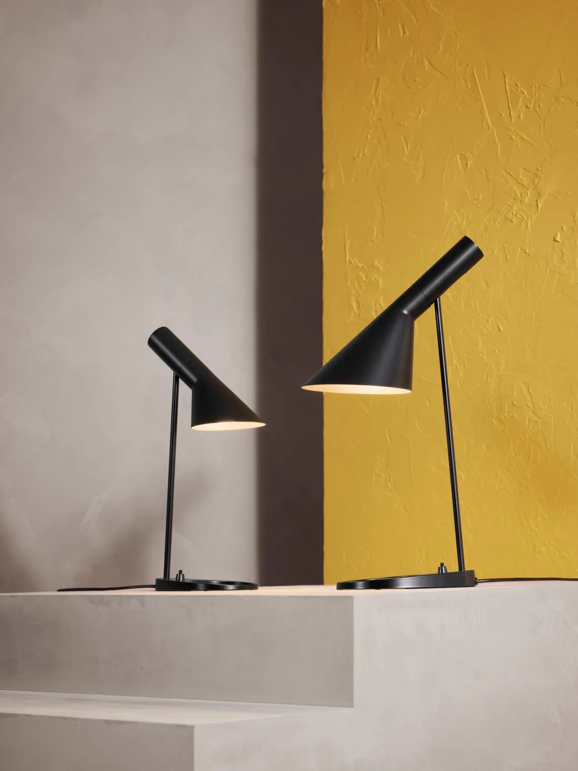 Hot Louis Poulsen Lampe de bureau AJ, tailles variées Noir