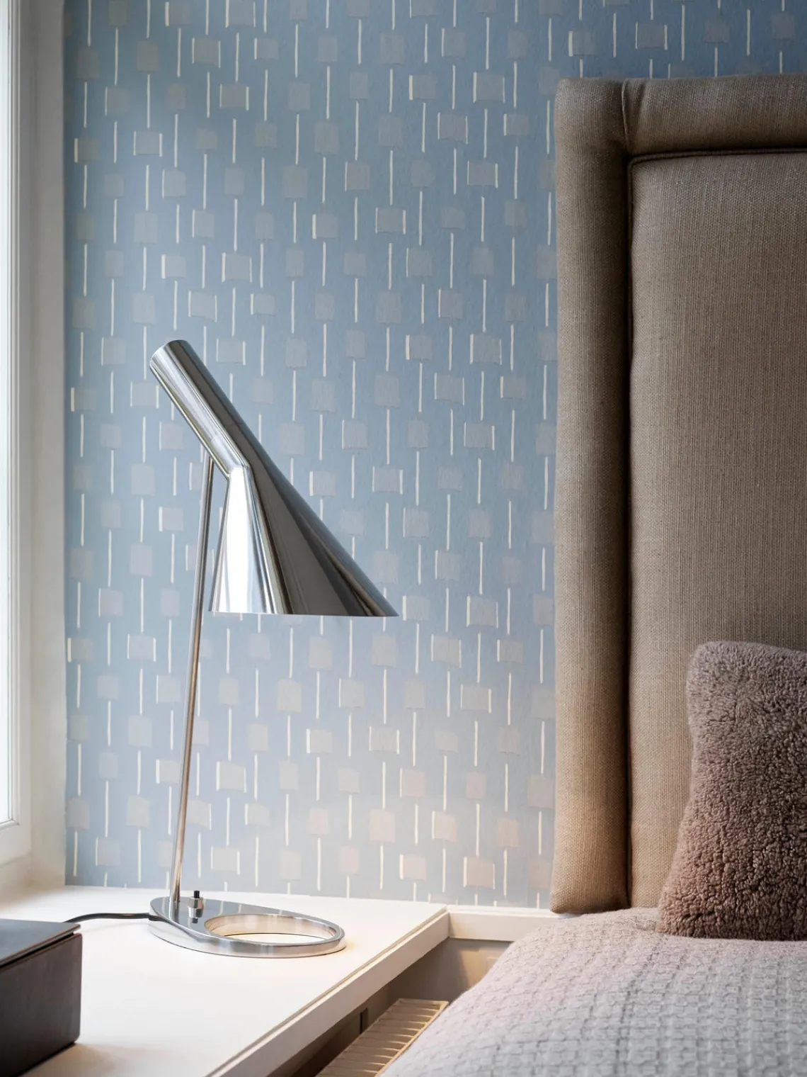 Fashion Louis Poulsen Lampe de bureau AJ, tailles variées Argenté