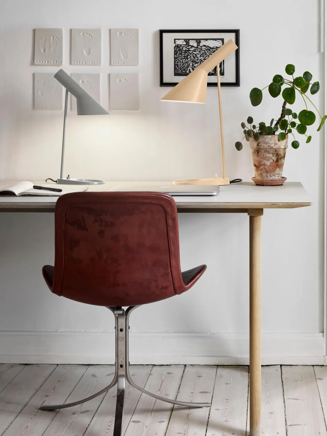New Louis Poulsen Lampe de bureau AJ, tailles variées Gris