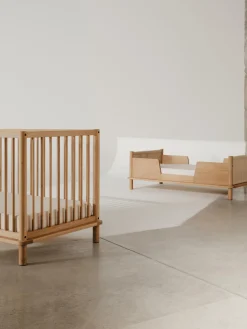 Outlet Nobodinoz Lit bébé en chêne avec extension en lit d'enfant Latitude, 70 x 140 cm