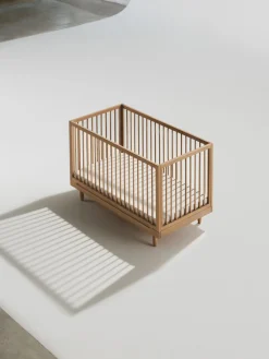 New Nobodinoz Lit en chêne à hauteur réglable pour bébé Pure, 70 x 140 cm