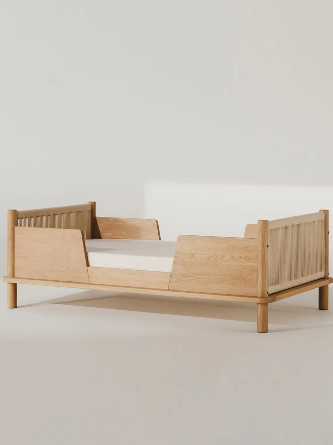 Outlet Nobodinoz Lit en chêne pour enfant Latitude, 70 x 140 cm