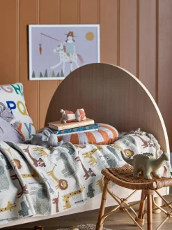 Outlet Bloomingville Mini Lit pour enfant en bois avec support latéral amovible Charli, 90 x 200 cm