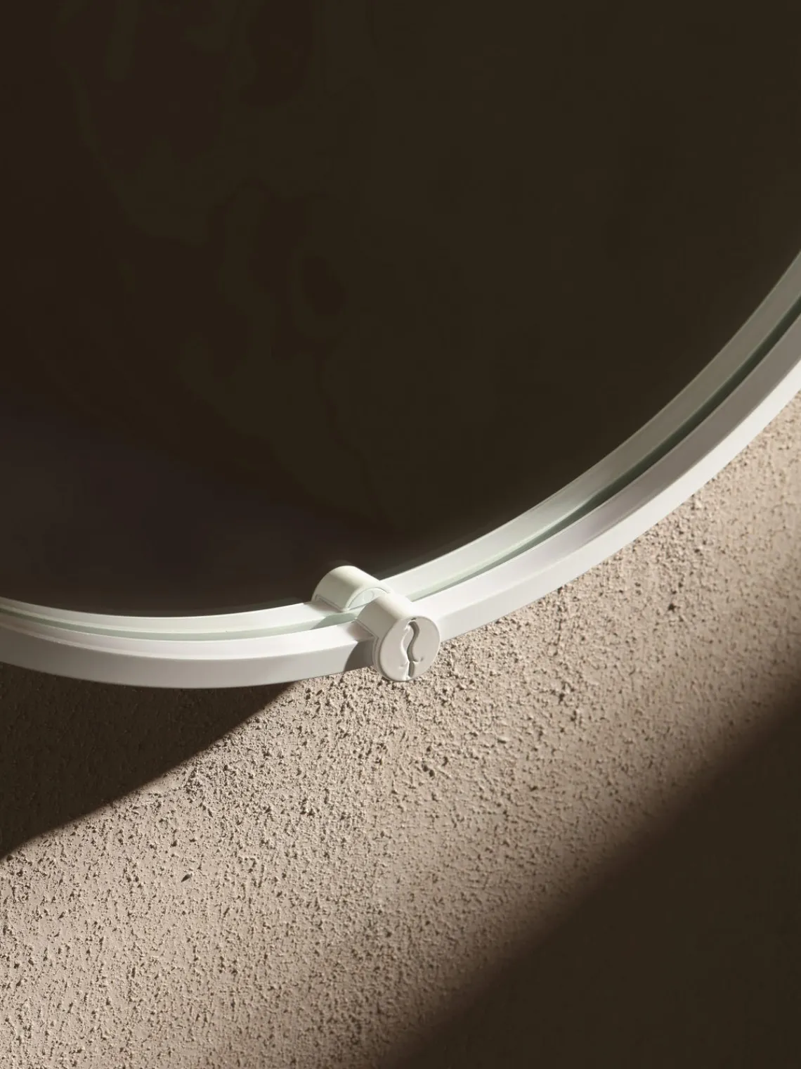 Discount Vanita&Casa Miroir mural LED ovale Avior Blanc