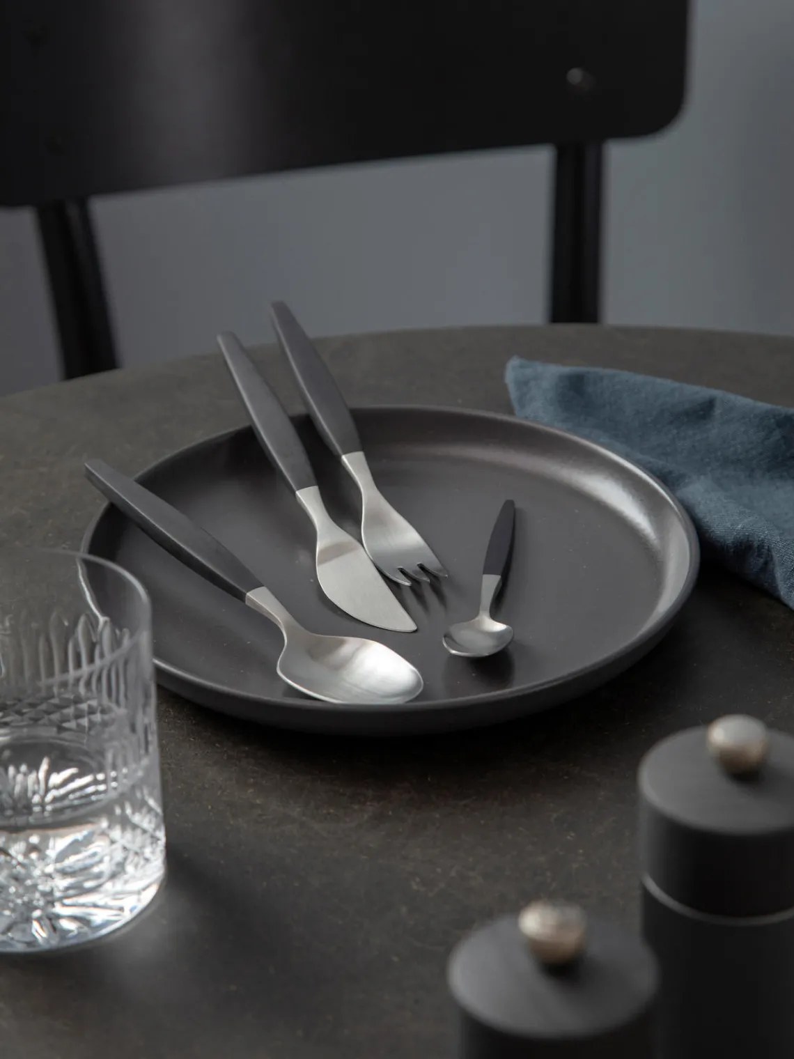 New Gense Ménagère brossée mate Focus de Luxe, 4 personnes (12 élém.)