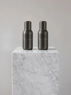 Online Audo Copenhagen Moulins à sel et à poivre design avec couvercle en noyer Bottle Grinder, 2 élém. Anthracite, bois de noyer