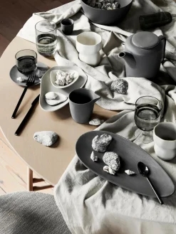 Outlet Broste Copenhagen Mug design fait à la main de forme organique Limfjord Grège
