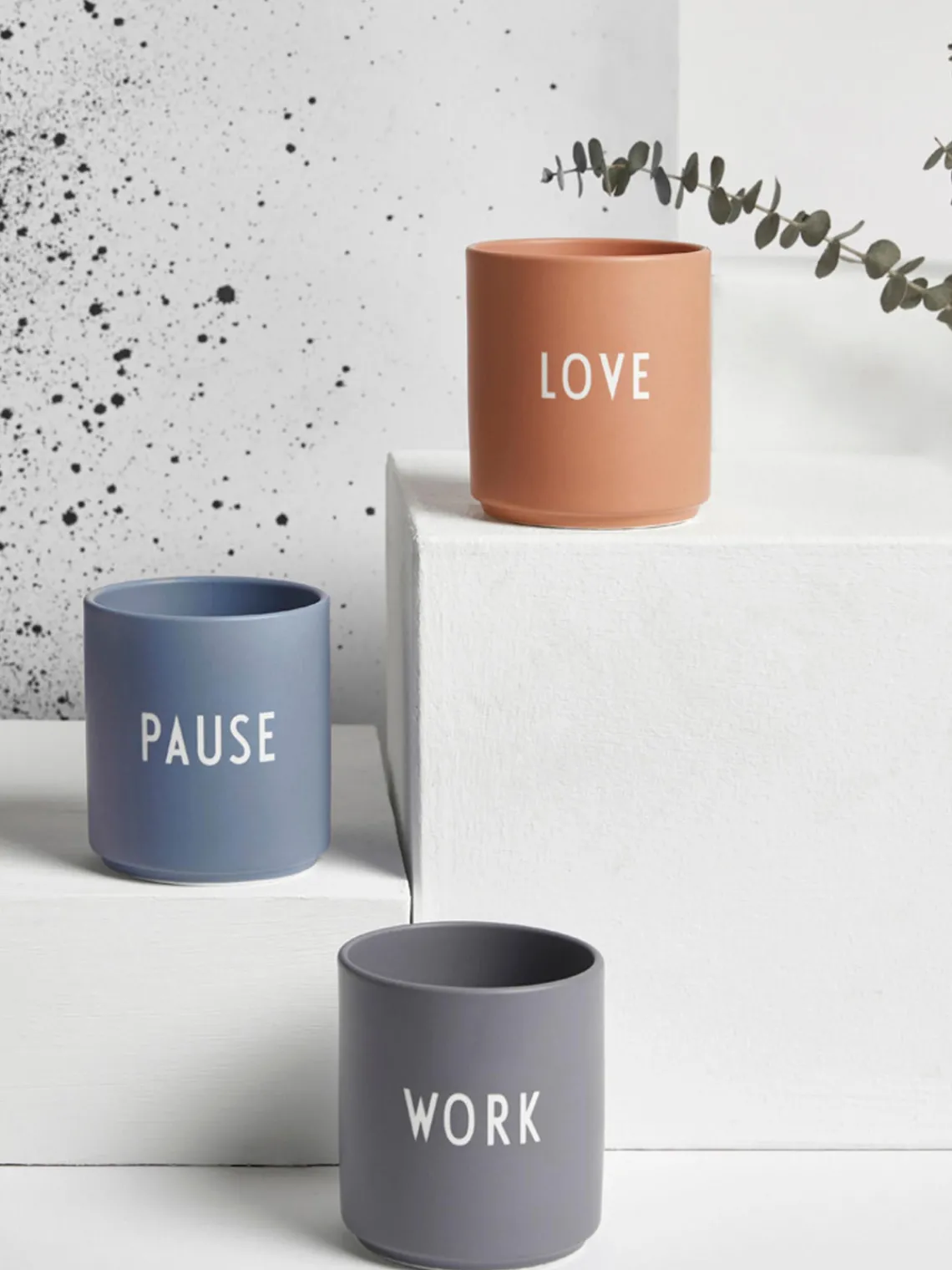 New DESIGN LETTERS Mug design Favourite WORK Gris foncé (Work)