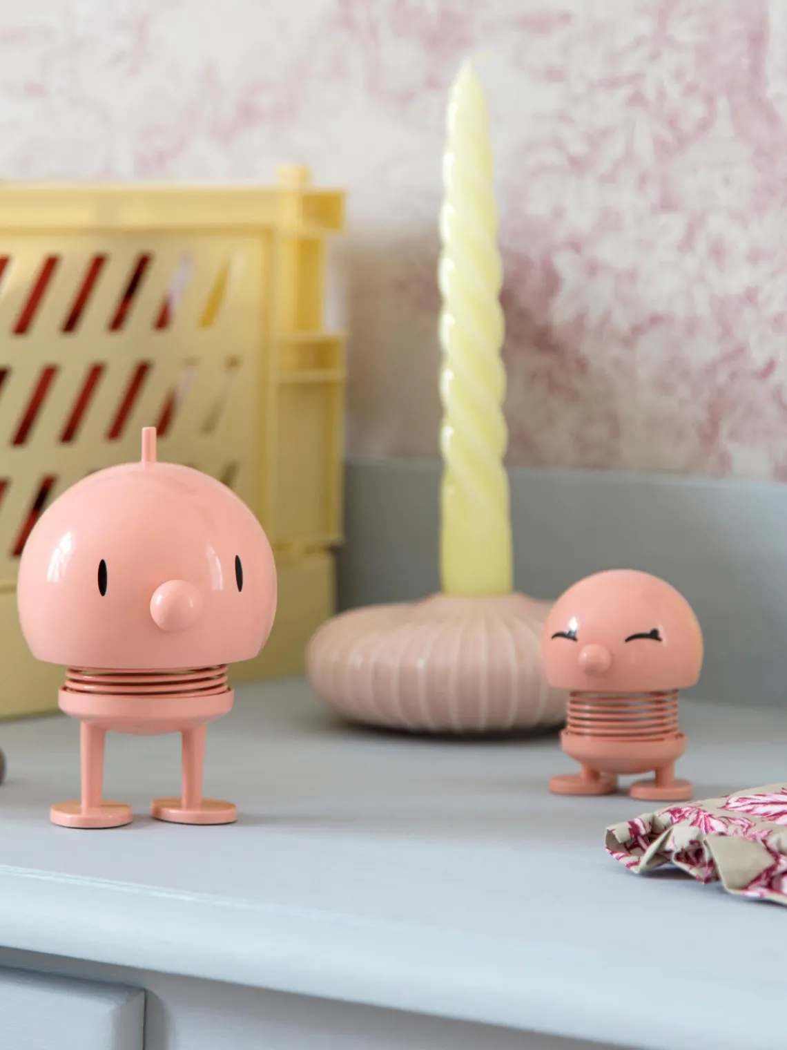 Fashion Hoptimist Objet décoratif Bumble, haut. 11 cm Rose, blanc crème