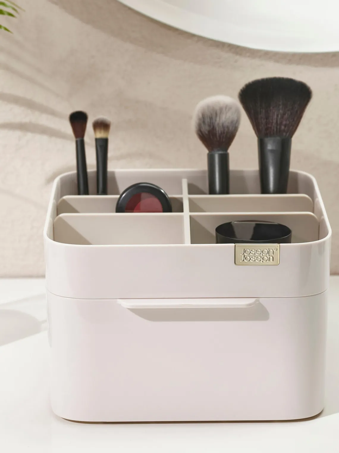 Sale Joseph Joseph Organisateur cosmétique avec fermeture magnétique Viva