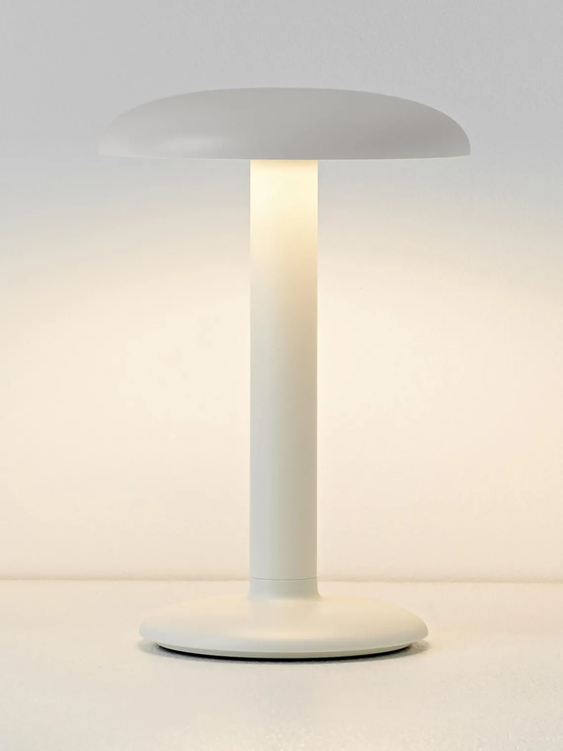 Hot Flos Petite lampe à poser LED Gustave, intensité lumineuse variable Luminaire : blanc, mat