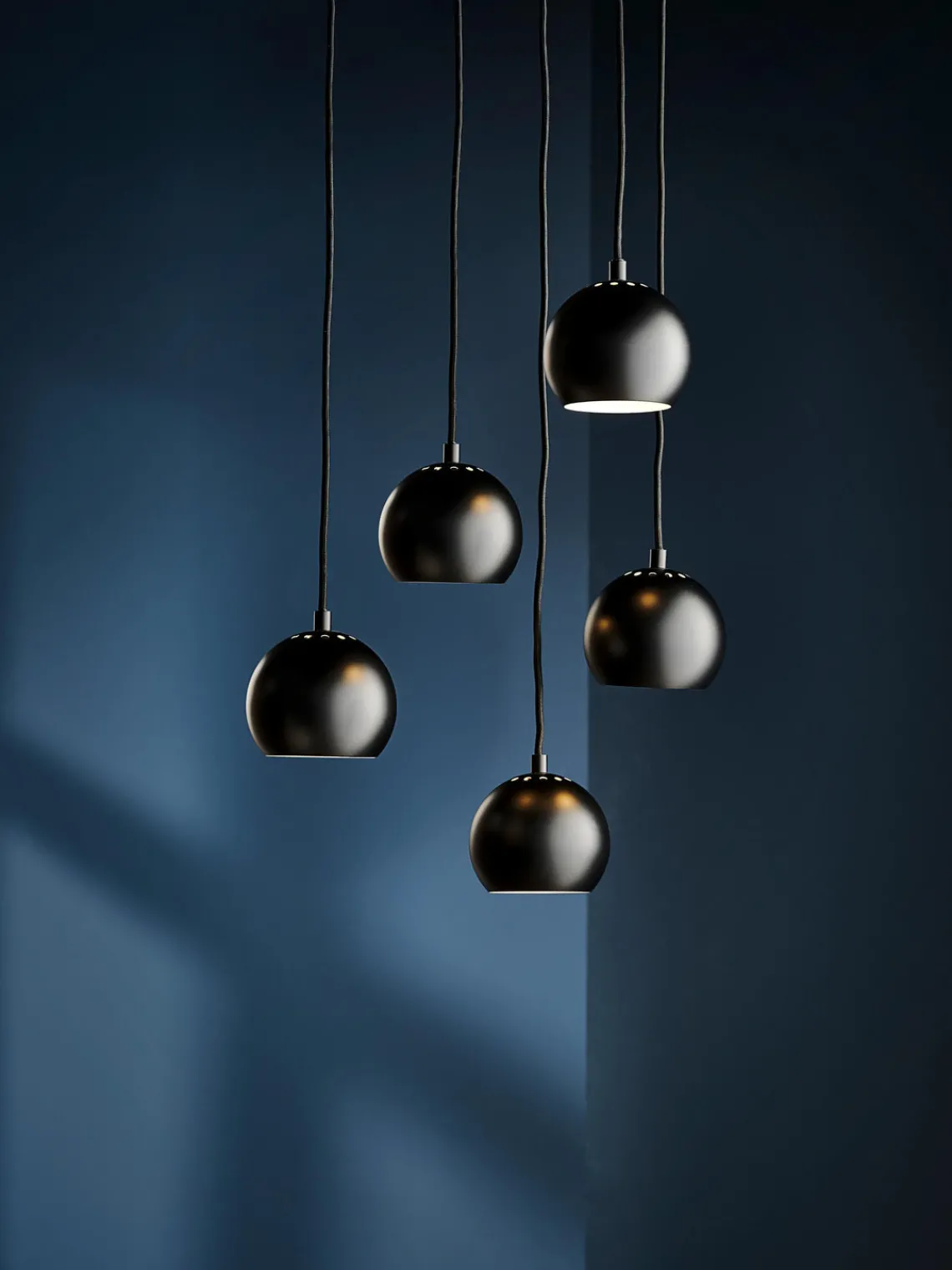 Fashion Frandsen Petite suspension boule Ball Noir, mat