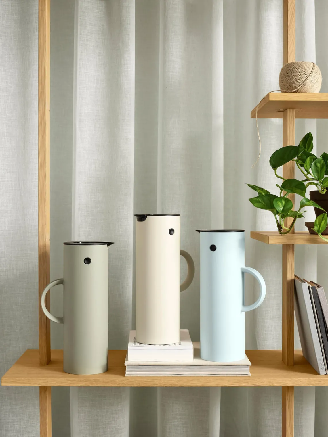 Hot stelton Pichet isotherme EM77, 1 L Bleu ciel, mat