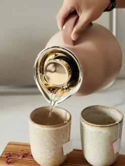 Fashion stelton Pichet isotherme mat Amphora Beige, nougat, doré