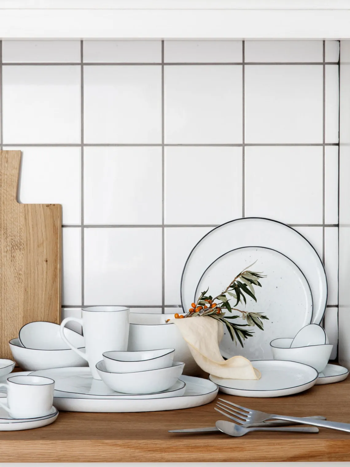 Fashion Broste Copenhagen Plat de service artisanal en porcelaine Salt, 30 x 20 cm
