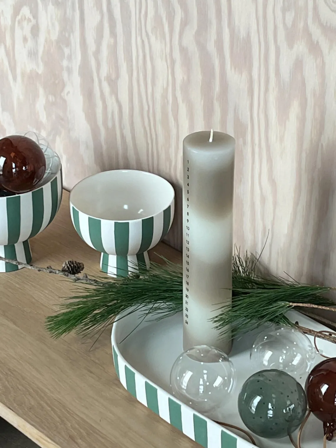 Online Oyoy Living Design Plateau décoratif artisanal Toppu Vert foncé, blanc