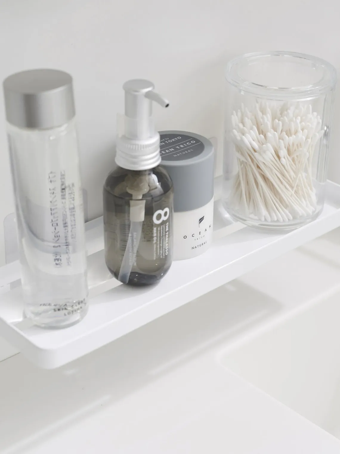Discount Yamazaki Plateau de bain avec crochet Tower Blanc, haute brillance