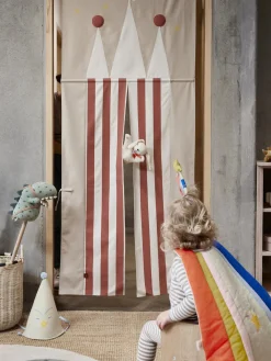 Hot Oyoy Living Design Porte de jeu Castle
